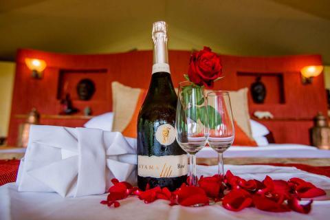 ENJOY A TRULY ROMANTIC GETAWAY